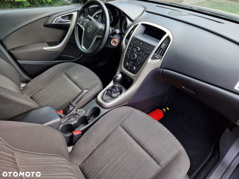 Opel Astra 1.7 CDTI DPF Cosmo - 17