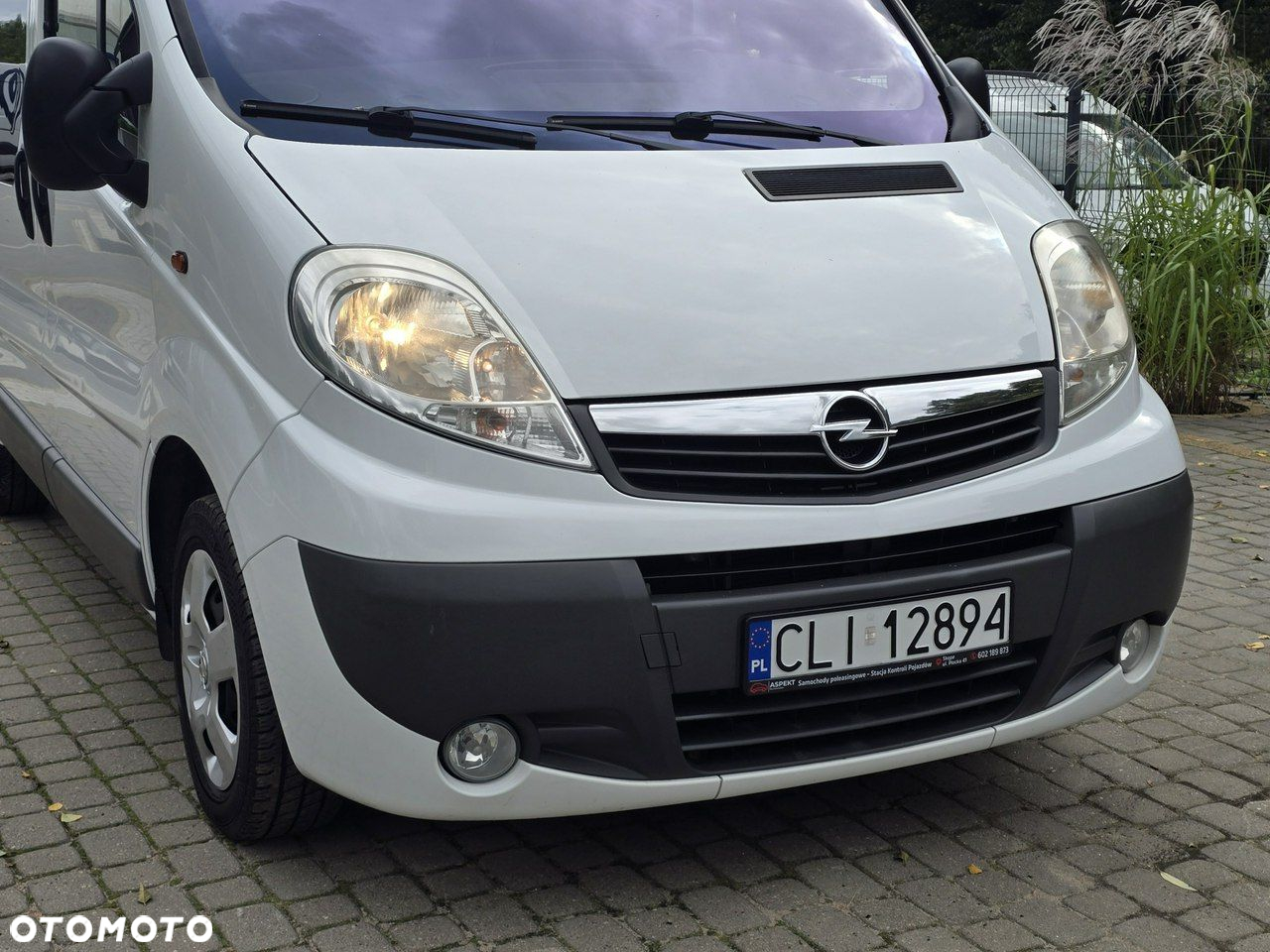 Opel Vivaro - 10
