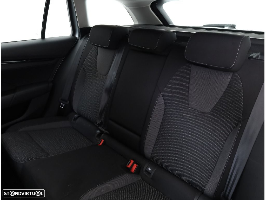 Skoda Octavia Break 2.0 TDI Ambition DSG - 25