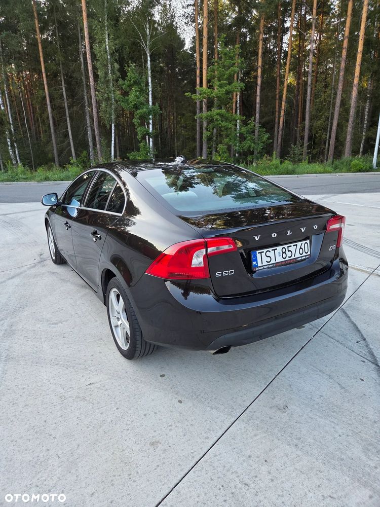 Volvo S60 D3 Momentum - 5