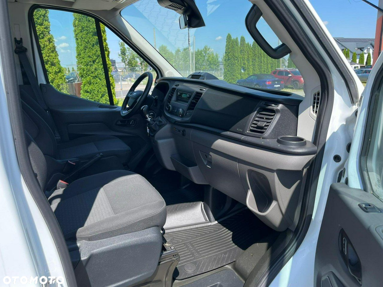 Ford Transit - 12
