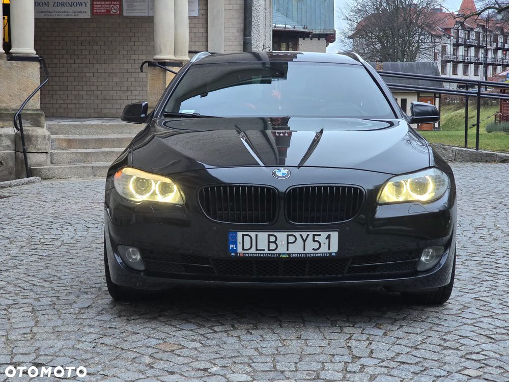 BMW Seria 5 520d - 29