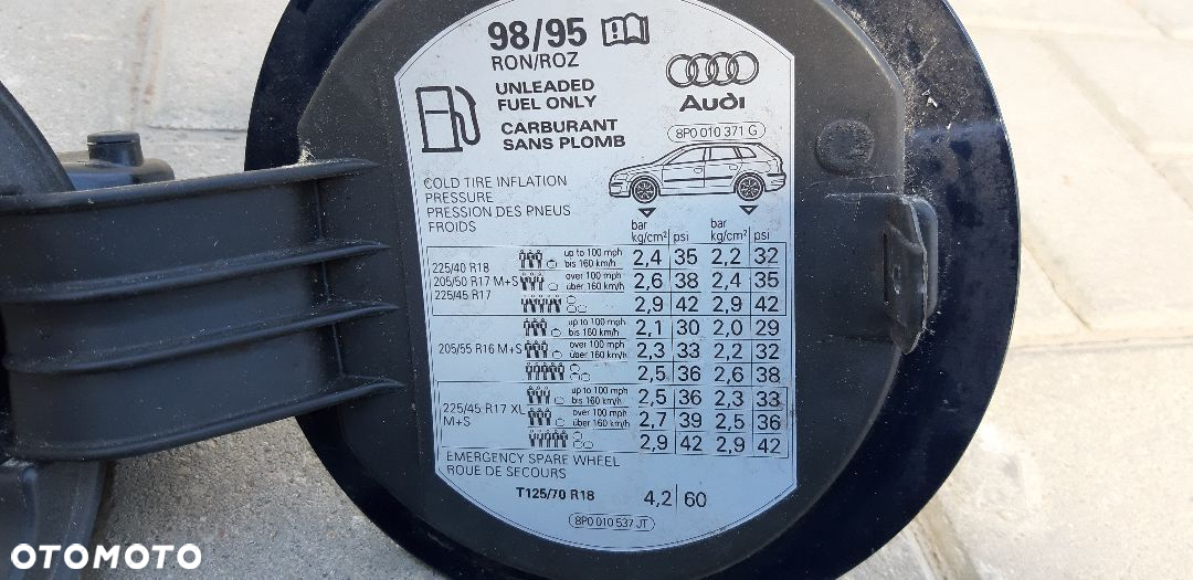 Klapka wlewu paliwa Audi a3 - 4