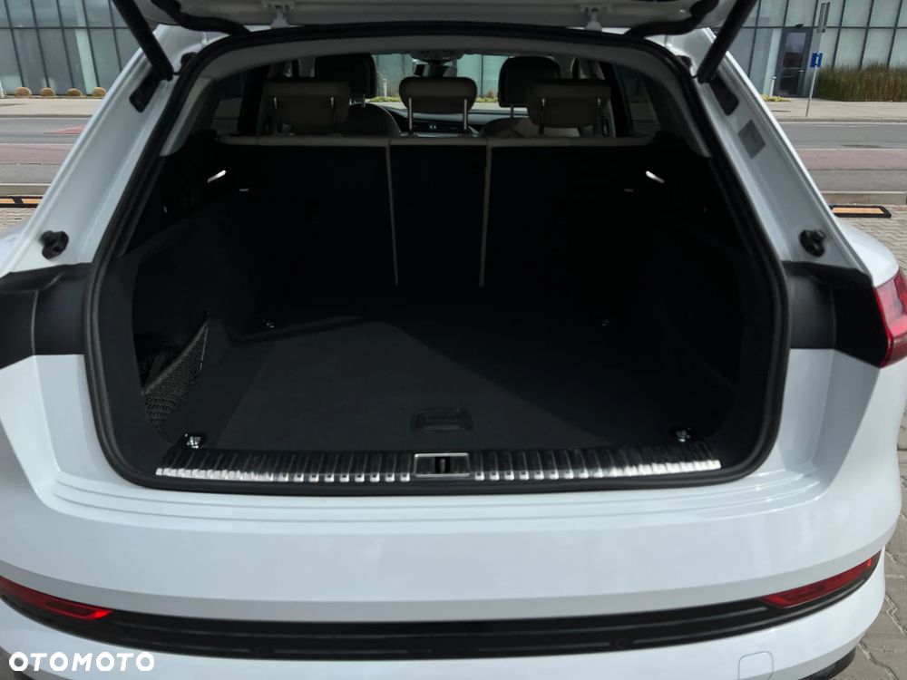 Audi e-tron 55 Quattro - 14