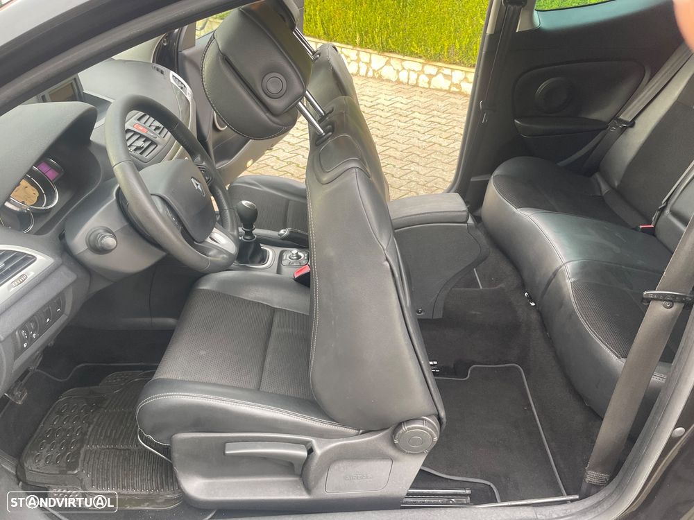 Renault Mégane Coupe - 21