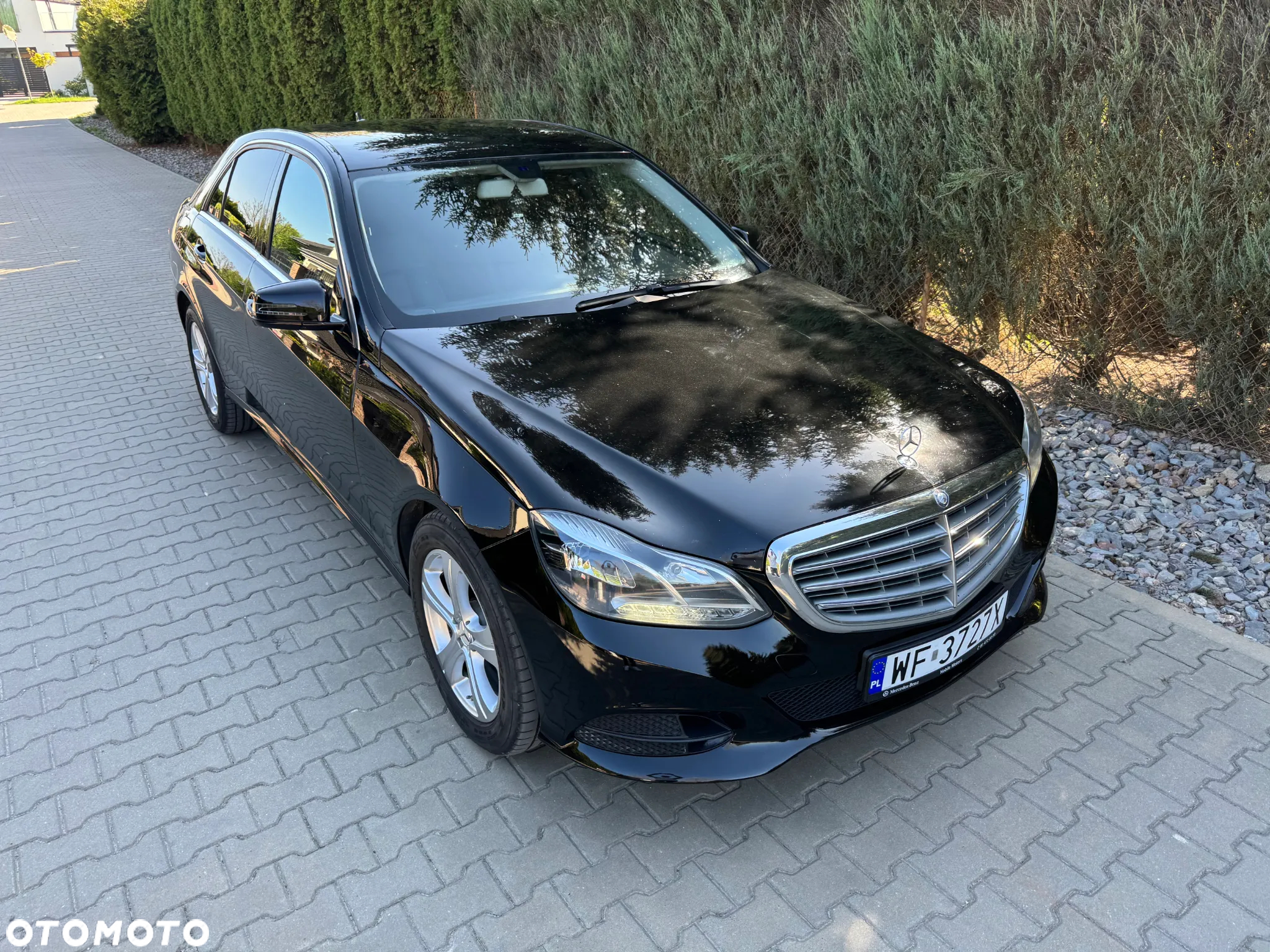 Mercedes-Benz Klasa E 300 BlueTEC HYBRID 7G-TRONIC Elegance - 7
