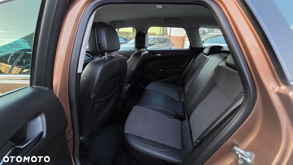 Opel Astra 1.4 T Cosmo - 9