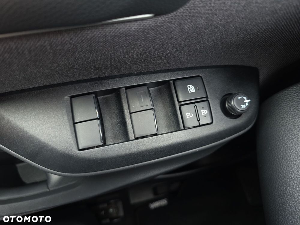 Toyota Yaris Hybrid 1.5 Style - 26