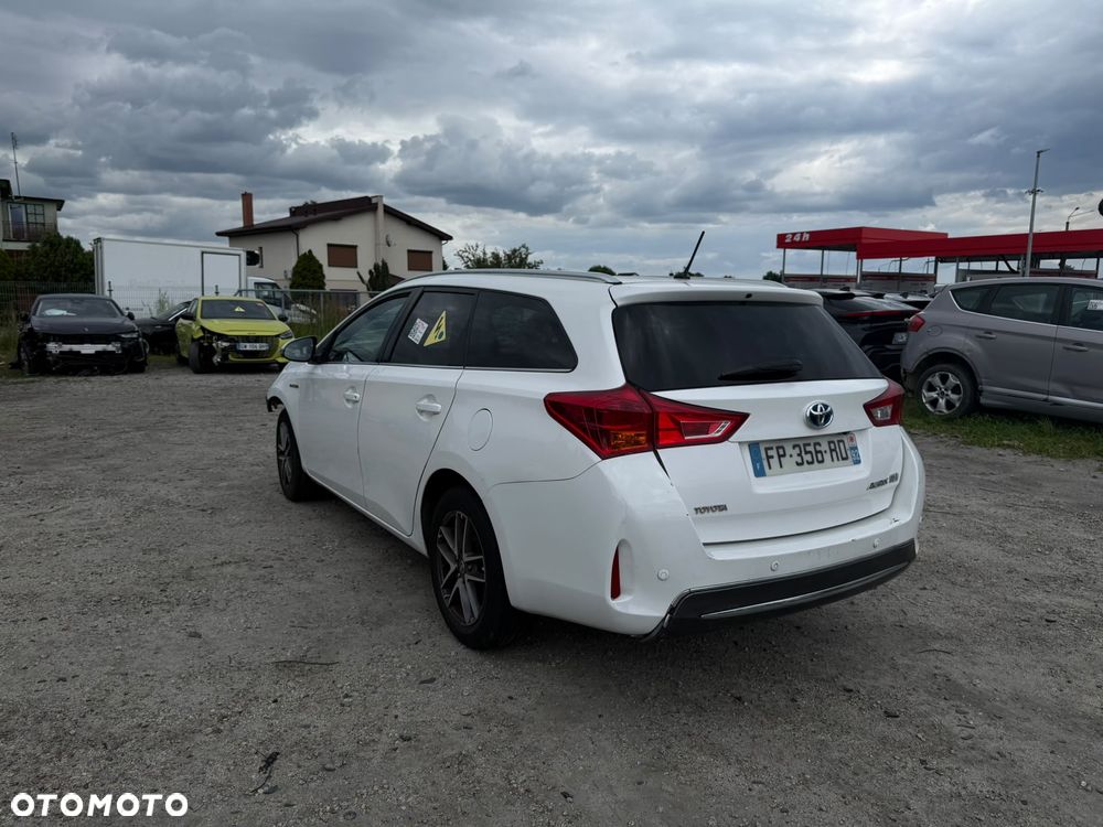 Toyota Auris - 4