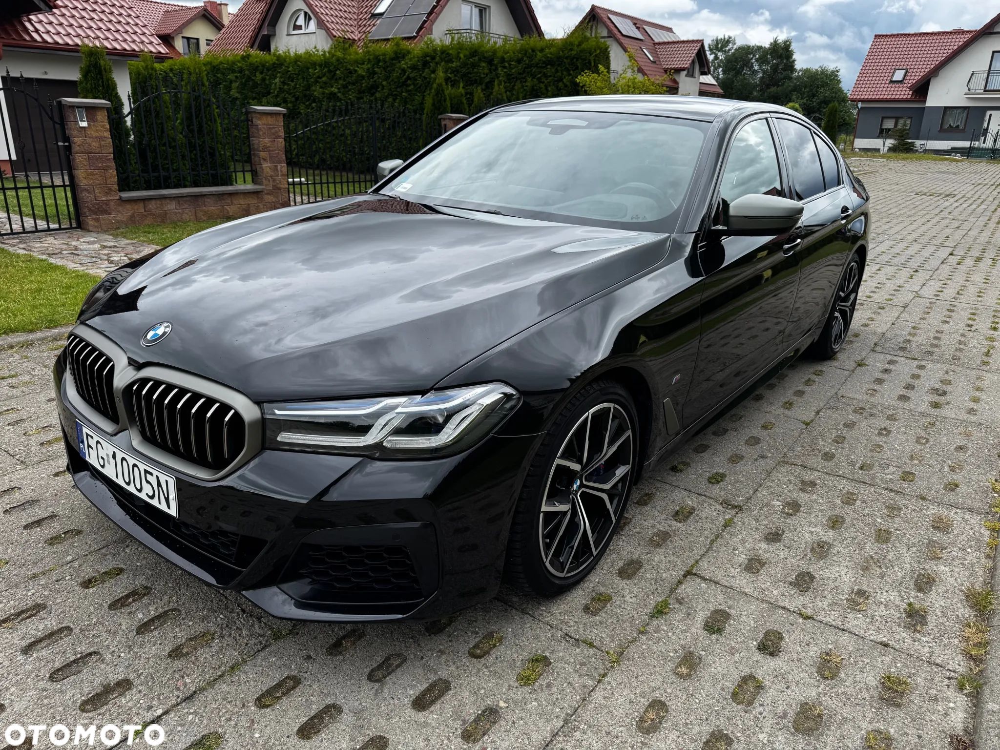 BMW Seria 5 M550i xDrive sport - 1