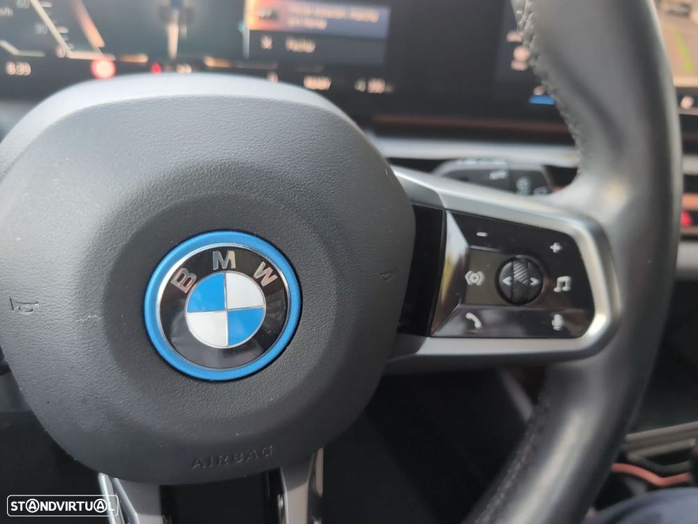 BMW i5 xDrive40 Edição Desportiva M - 28