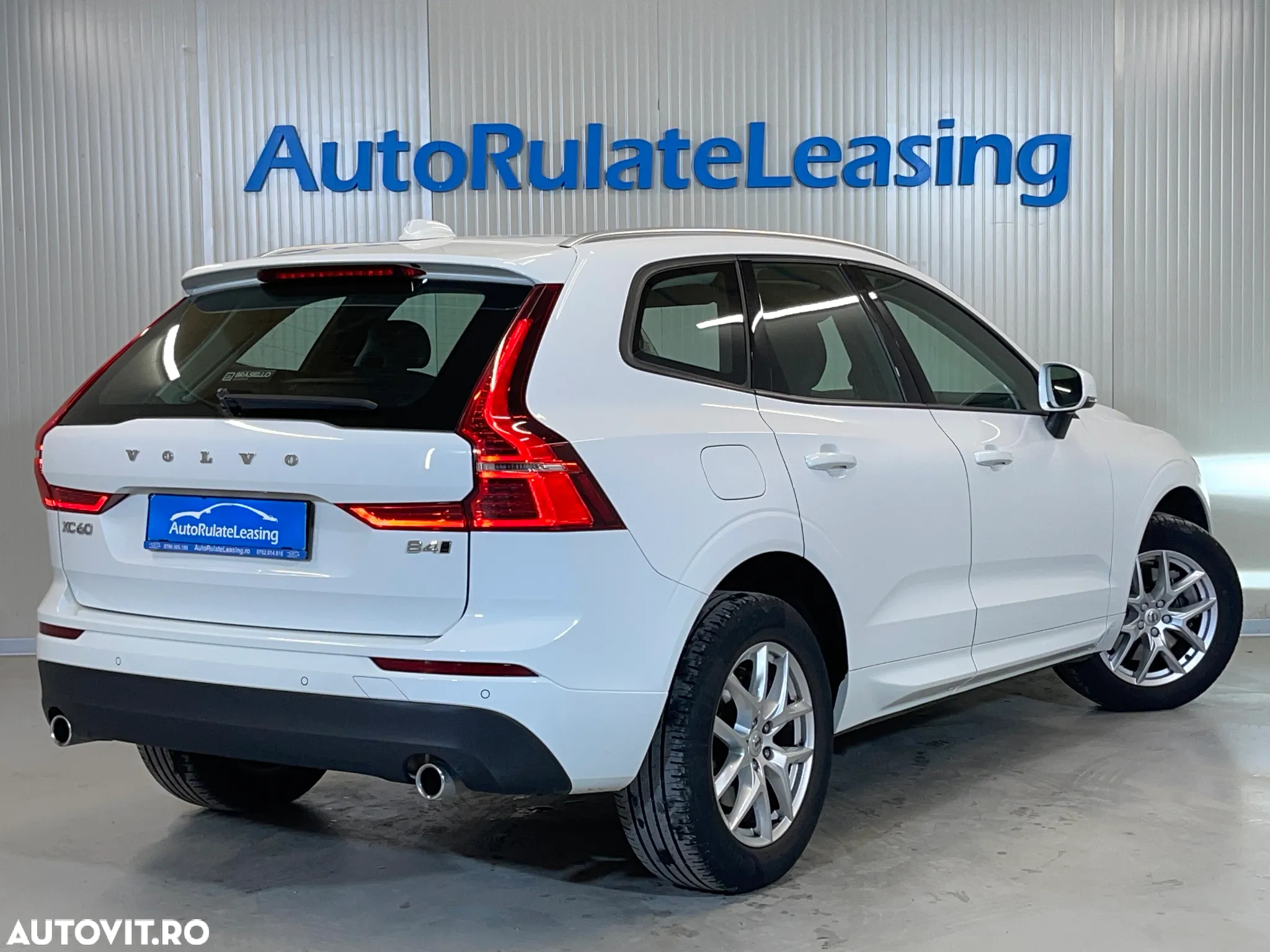 Volvo XC 60 B4 D AWD Geartronic Momentum - 3