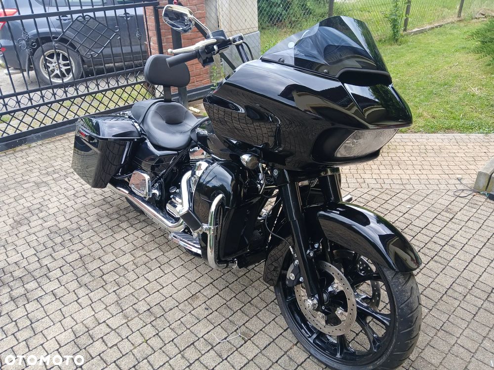 Harley-Davidson Touring Road Glide - 15