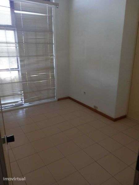 Vendo Loja 73M2 Valongo - Grande imagem: 4/8