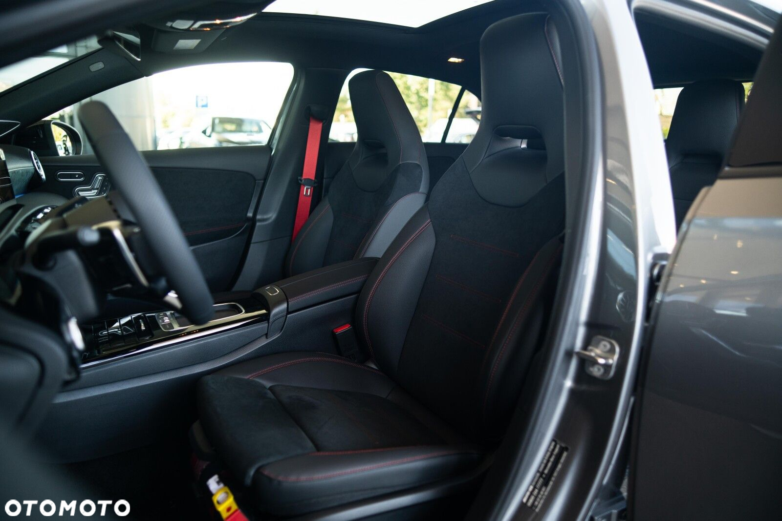 Mercedes-Benz Klasa A 45 S AMG 4-Matic 8G-DCT - 30
