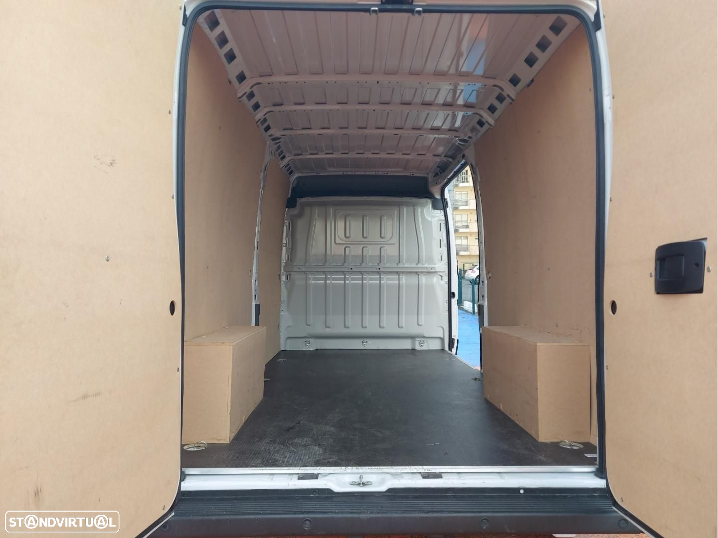 Fiat e-Ducato Furgão Maxi 35LH2 13M 347 - 28