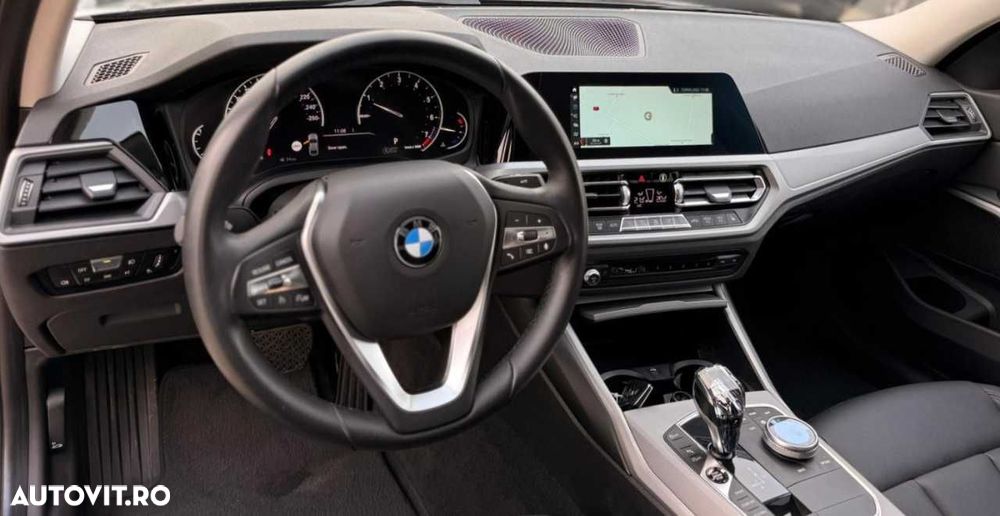 BMW Seria 3 320i AT - 20
