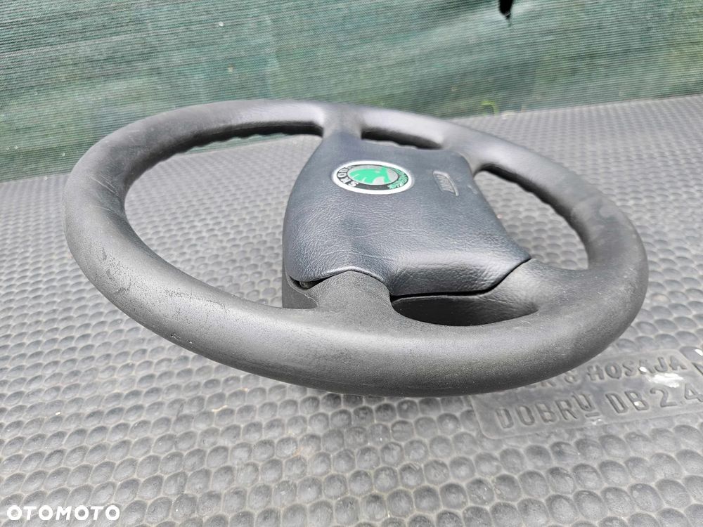 Kierownica 4 Ramienna 1J0419091AA 1U0880201A Czarna Air Bag Poduszka Skoda Octavia I 1 2001r VW Seat AUDI - 4
