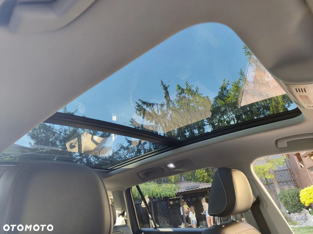 Volkswagen Tiguan Allspace - 22