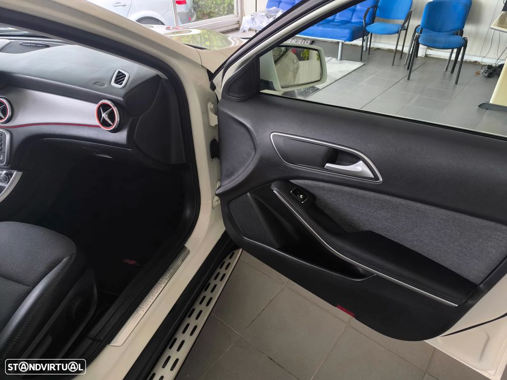 Mercedes-Benz GLA 200 CDi Style - 19