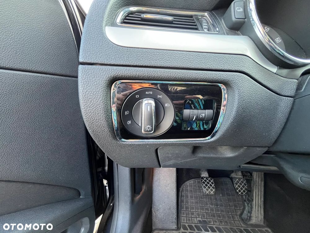 Skoda Superb 1.8 TSI Family - 16