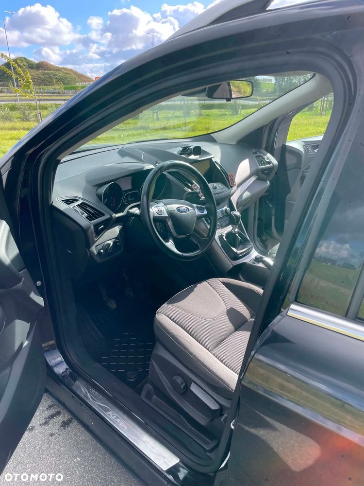 Ford Kuga - 11