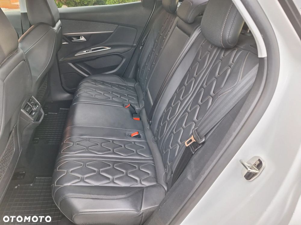 Peugeot 3008 - 23