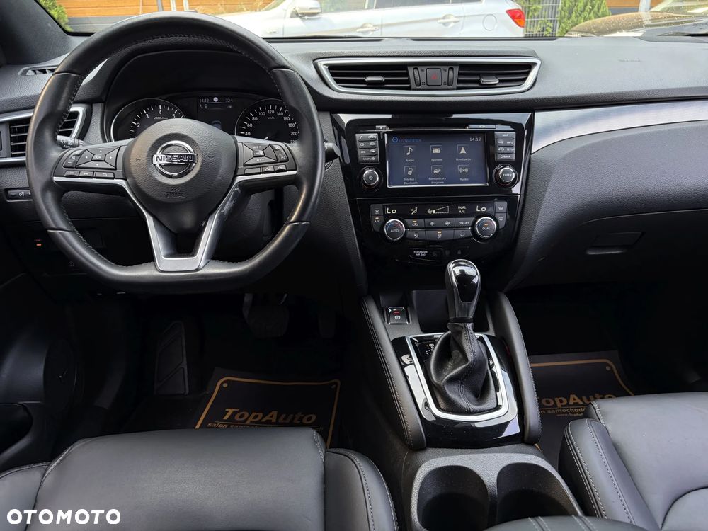 Nissan Qashqai 1.2 DIG-T Xtronic TEKNA+ - 35