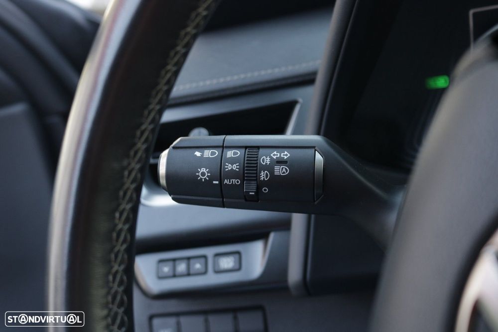 Lexus UX 300e Premium - 32