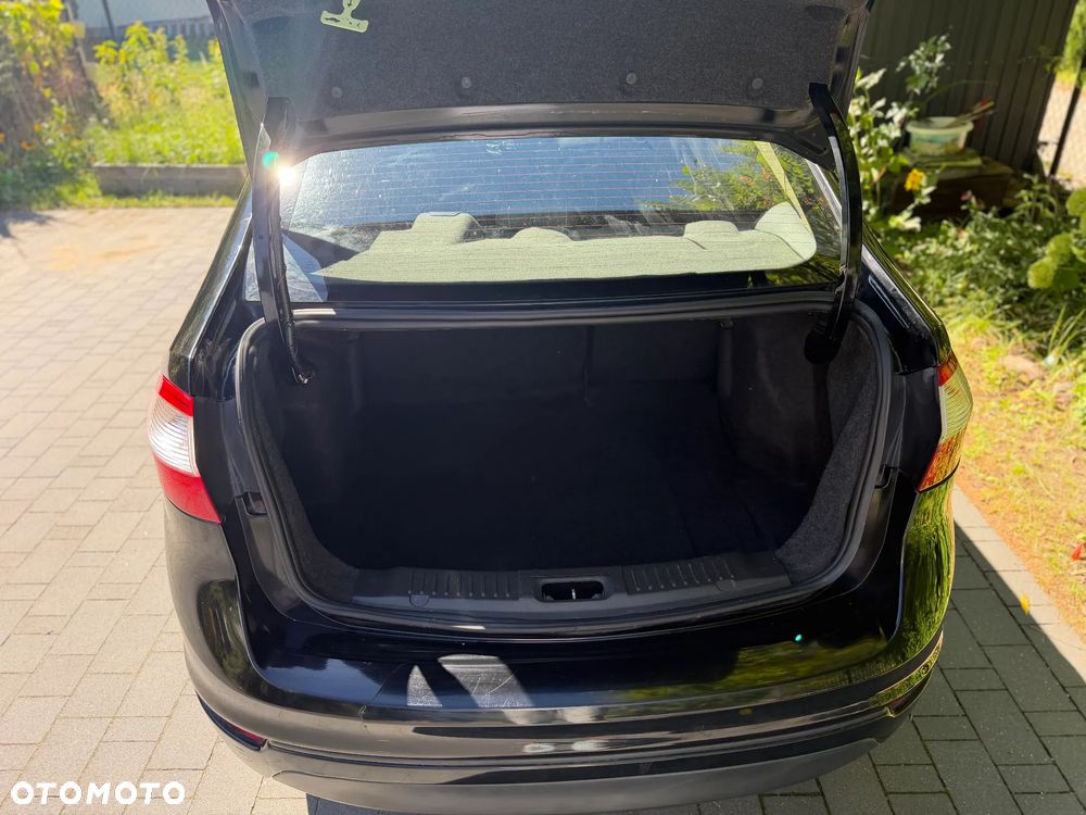 Ford Fiesta - 17