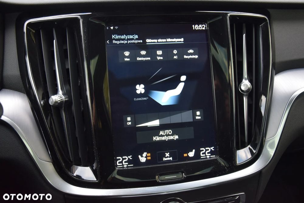 Volvo V60 B4 D Momentum Core - 33