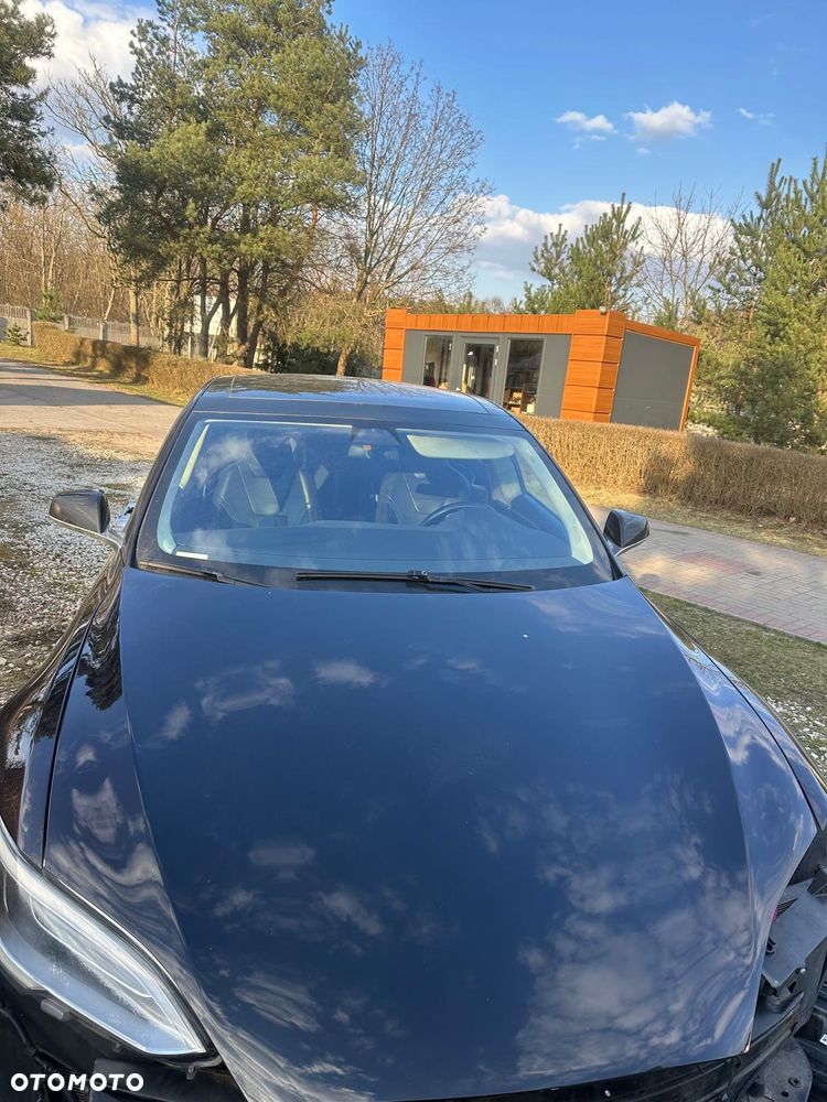 Tesla Model S Long Range Plus - 15