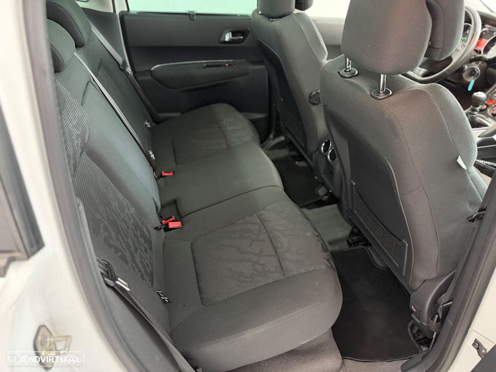 Peugeot 3008 1.6 HDi Allure - 30