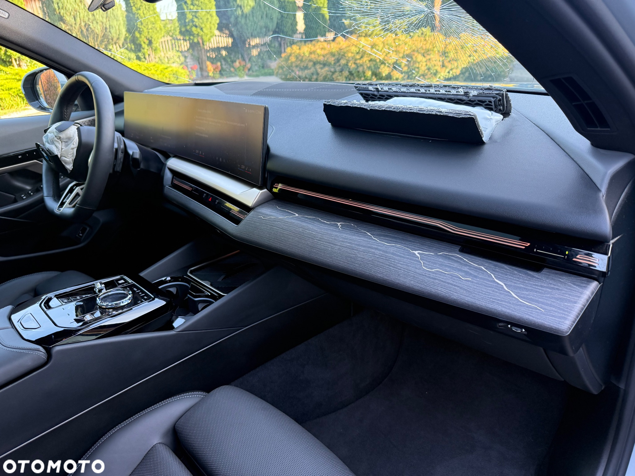 BMW Seria 5 520i mHEV M Sport - 32