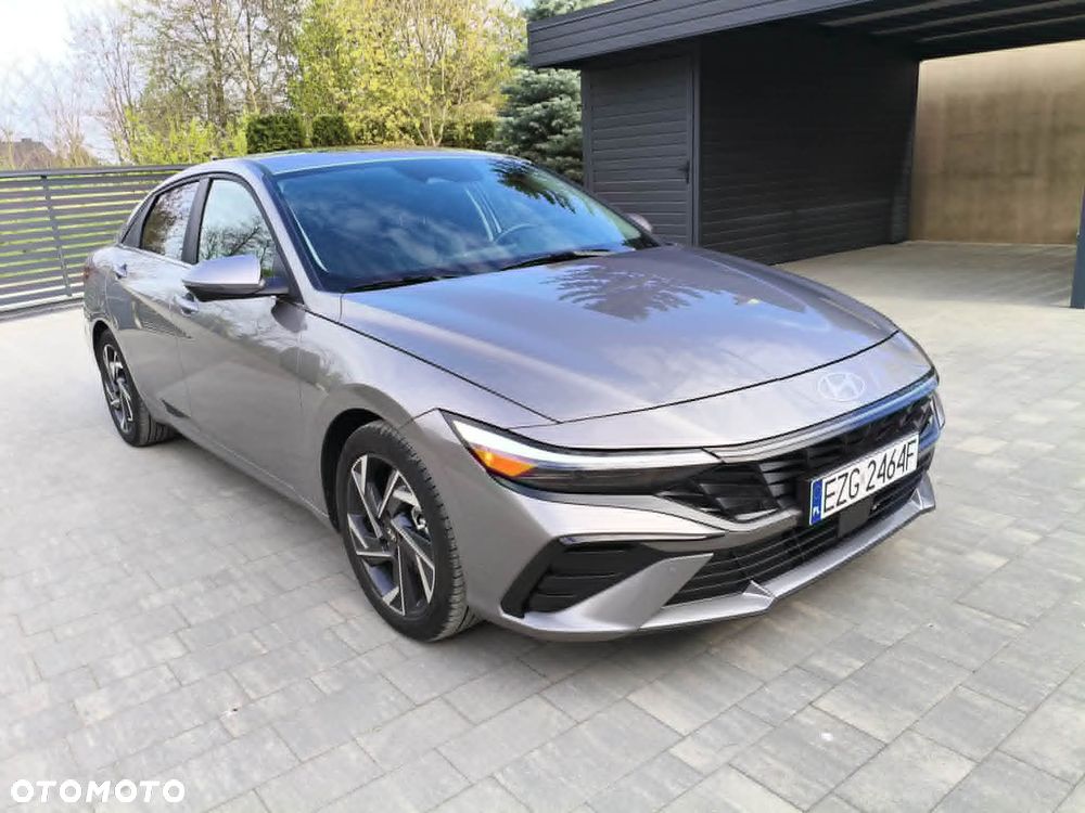 Hyundai Elantra 1.6 Premium - 1