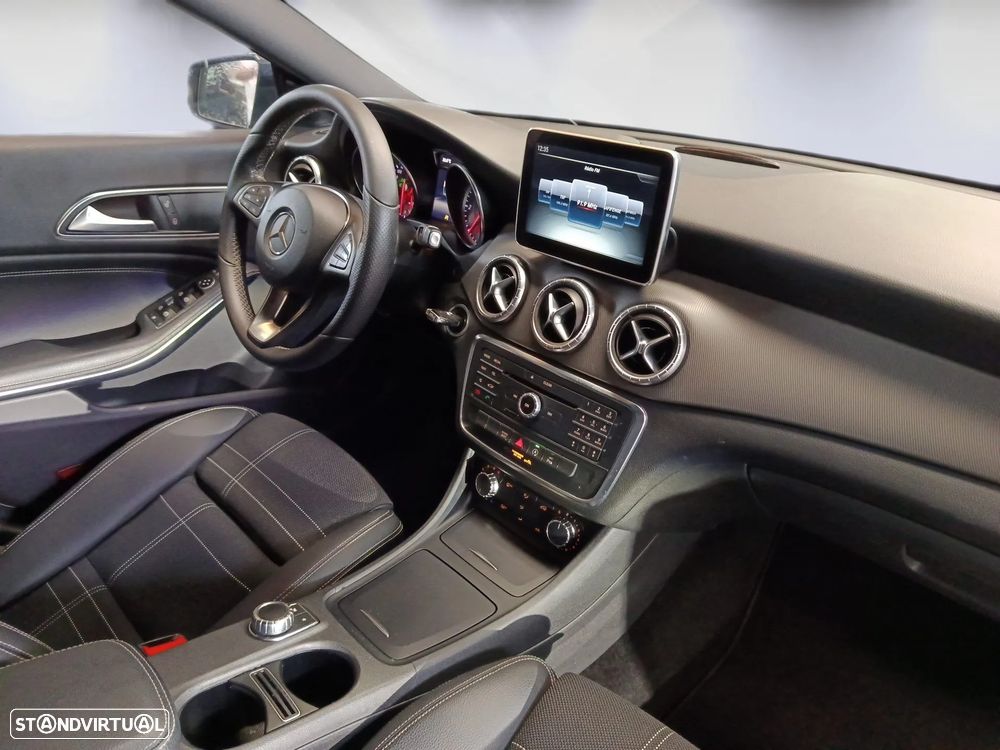 Mercedes-Benz CLA 200 d Shooting Brake Urban Aut. - 24