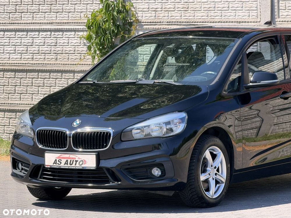 BMW Seria 2 218d - 25