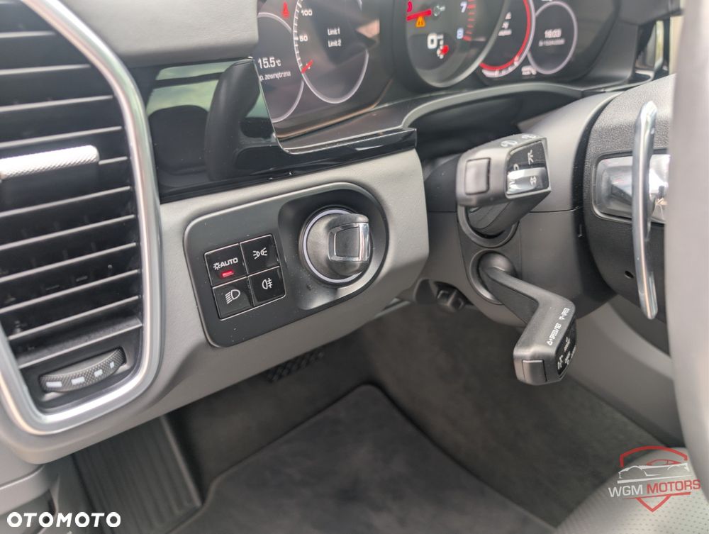 Porsche Cayenne Standard - 11