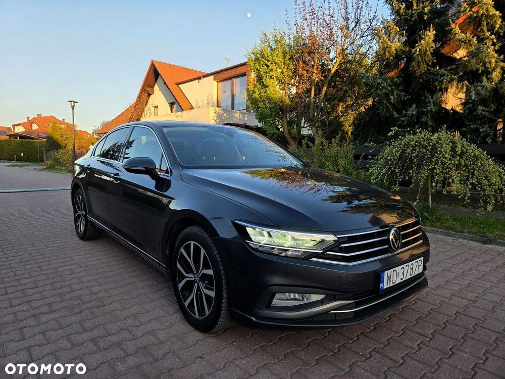 Volkswagen Passat 2.0 TDI SCR Highline DSG - 2