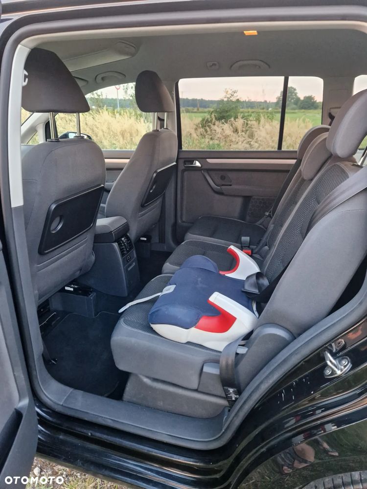 Volkswagen Touran 1.6 TDI DPF BlueMotion Technology Comfortline - 10