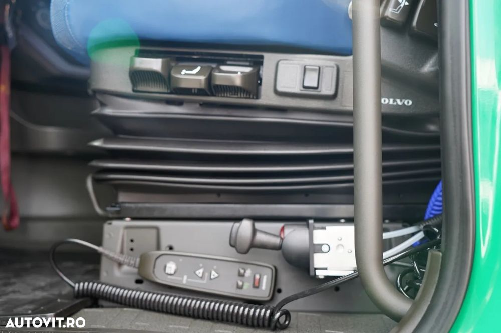 Volvo FH 500 / KIT / HIDRAULICĂ / RETARDER / I-SAVE / I-PARK COOL + BASCOLĂ KEMPF 60m3 / PUNȚĂ RIDICATĂ / 2021 - 19