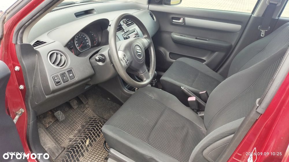 Suzuki Swift - 12