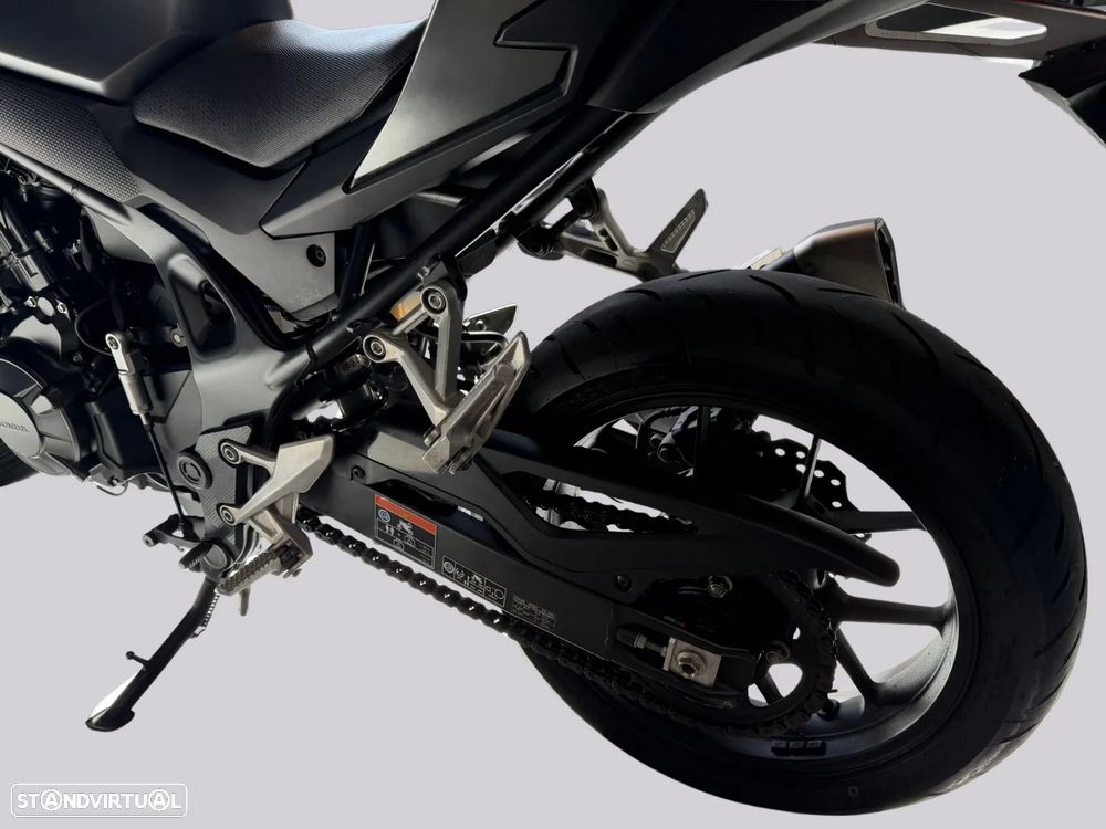 Honda Hornet 750 - 13