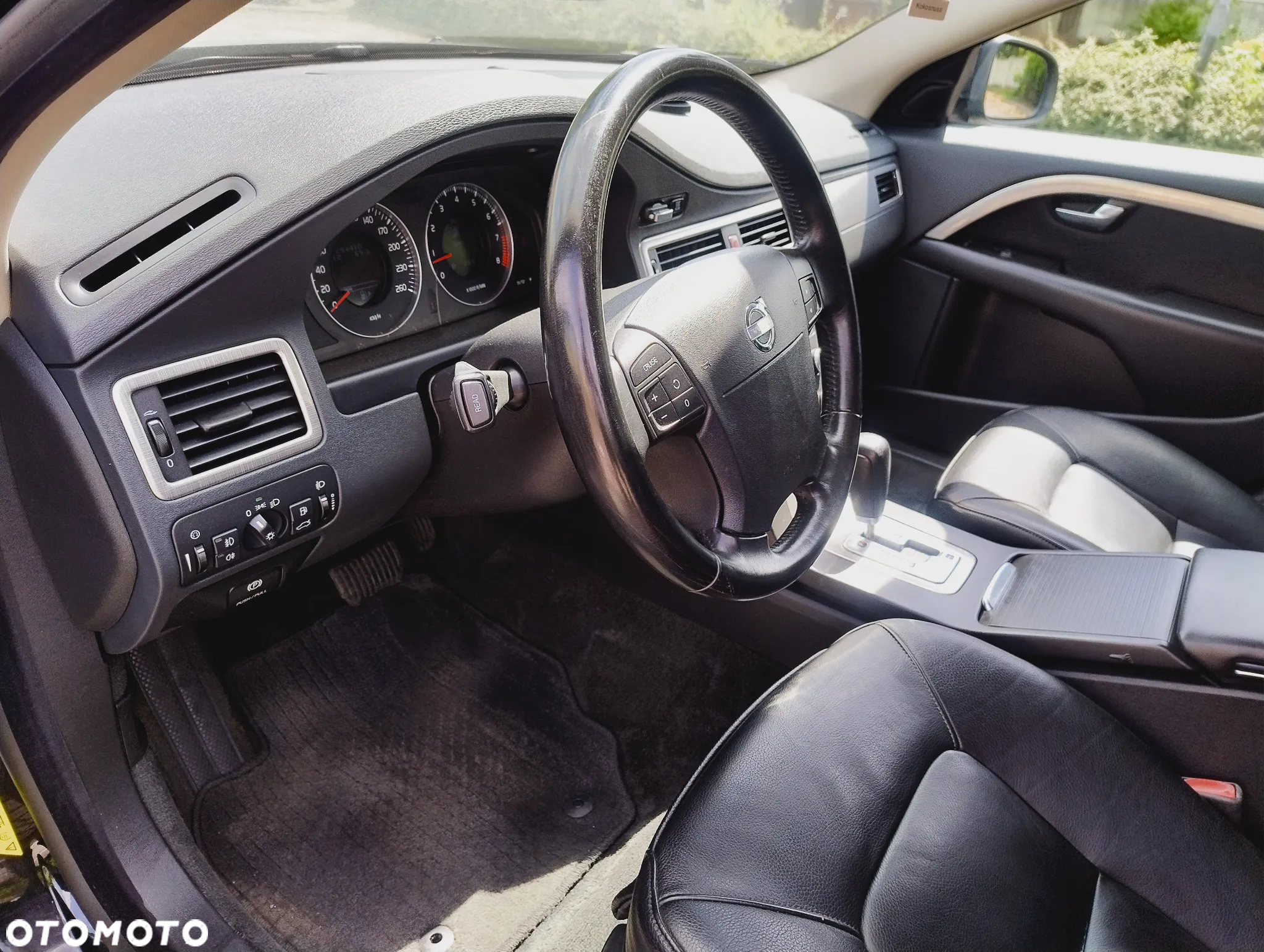 Volvo V70 2.5T Summum - 11