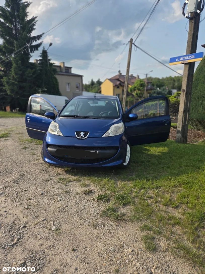 Peugeot 107 1.0 Happy - 1