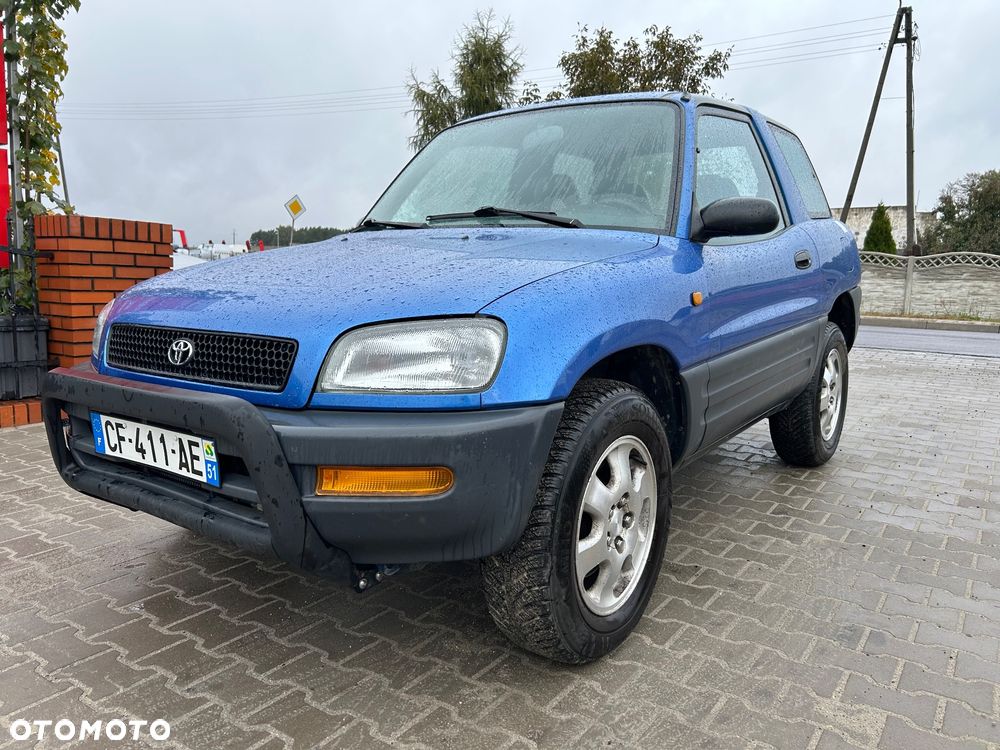 Toyota RAV4 - 1