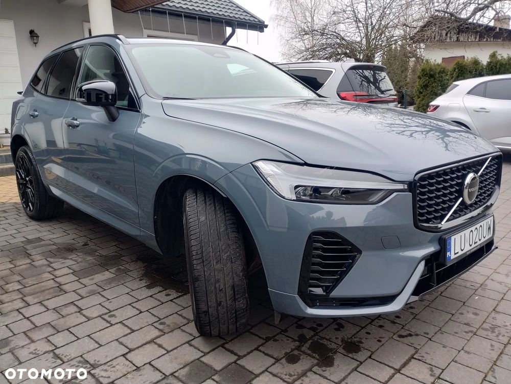 Volvo XC 60 T6 Plug-In Hybrid AWD Ultra Dark - 2
