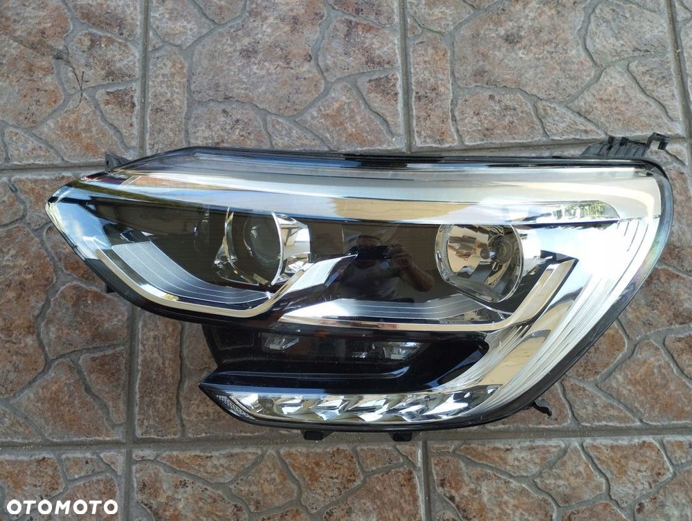 Lampa lewa ZWYKŁA Renault Megane IV 4 2016-2020 260603157R - 1
