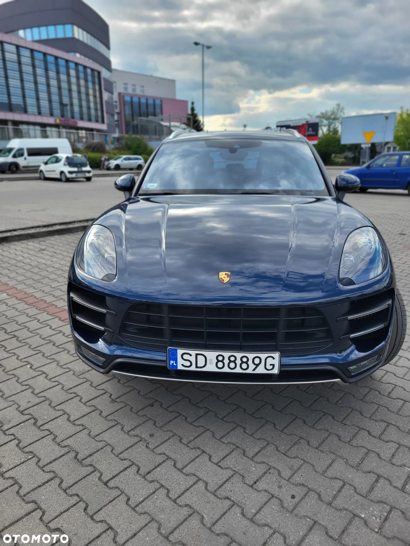 Porsche Macan Turbo - 3