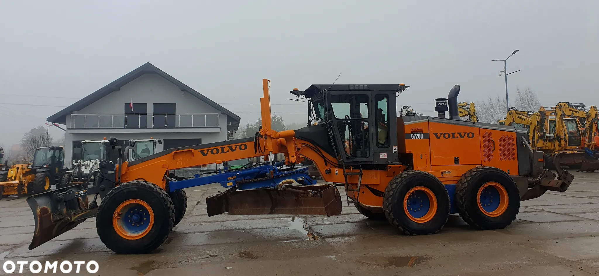 Volvo G720B - 2